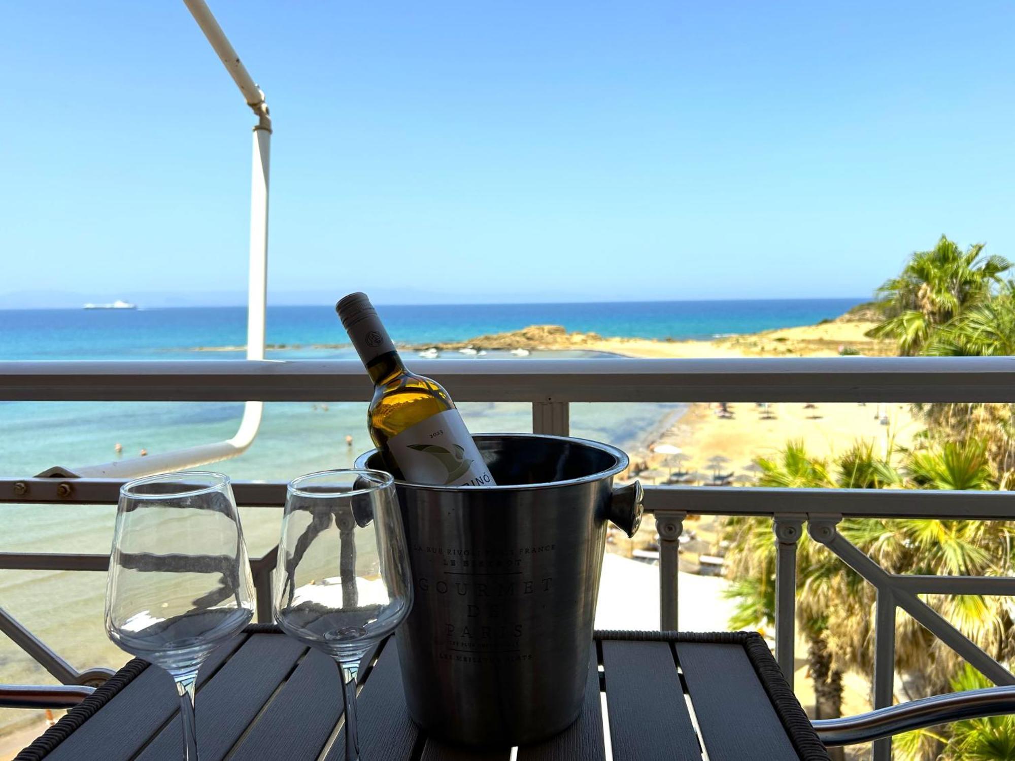 Brati II Beach Hotel Arkoudi Buitenkant foto