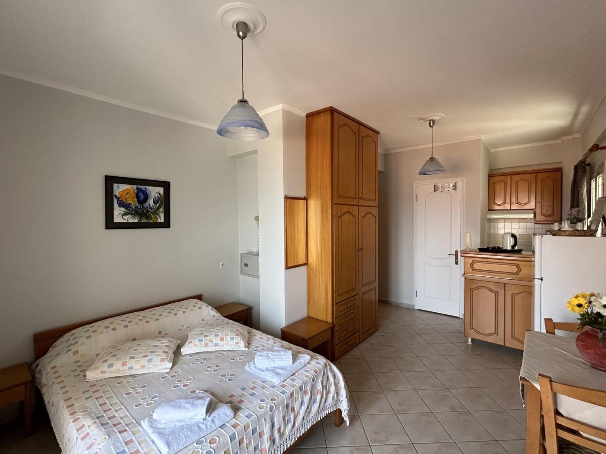 Brati II Beach Hotel Arkoudi Buitenkant foto