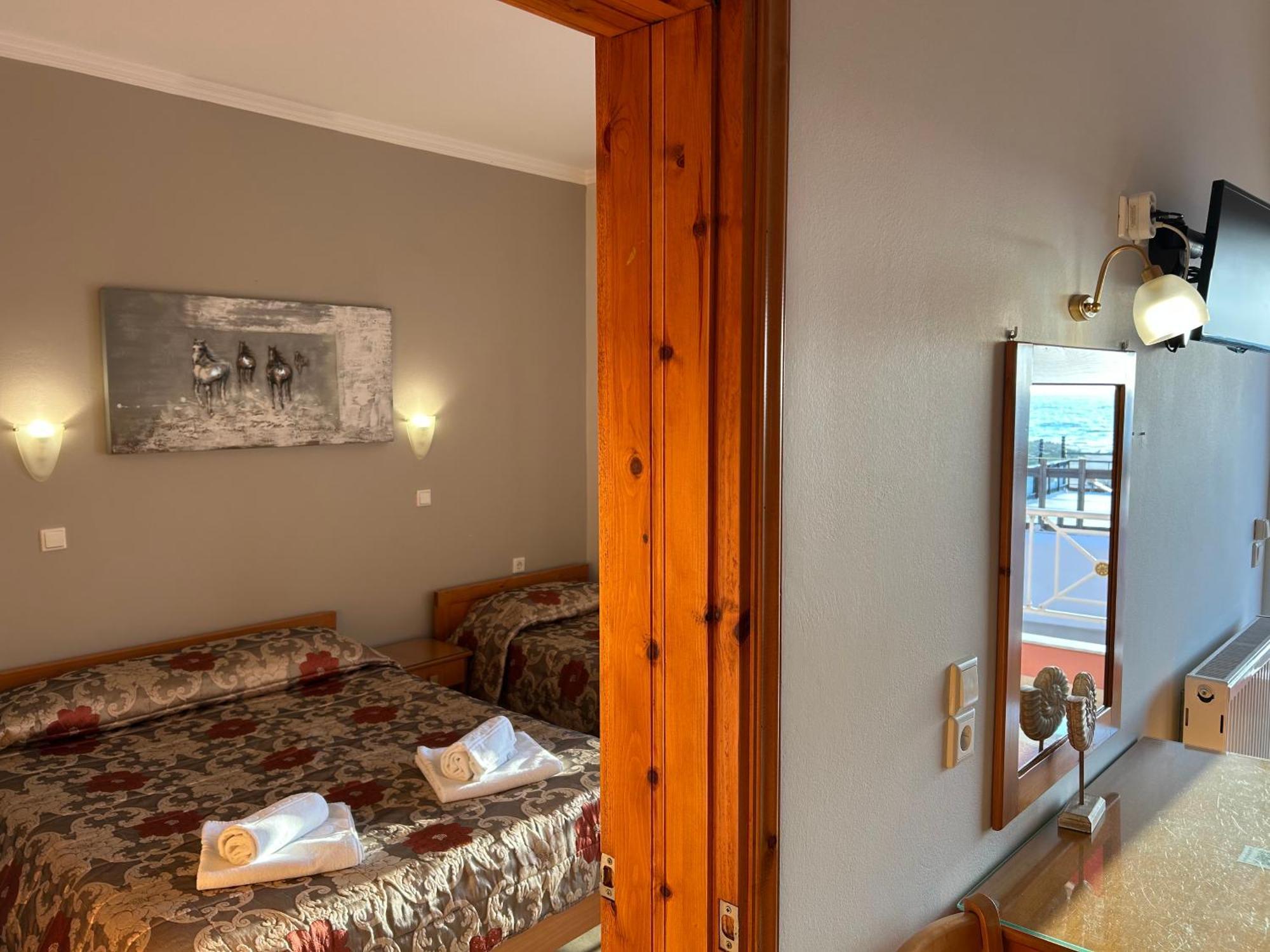 Brati II Beach Hotel Arkoudi Buitenkant foto