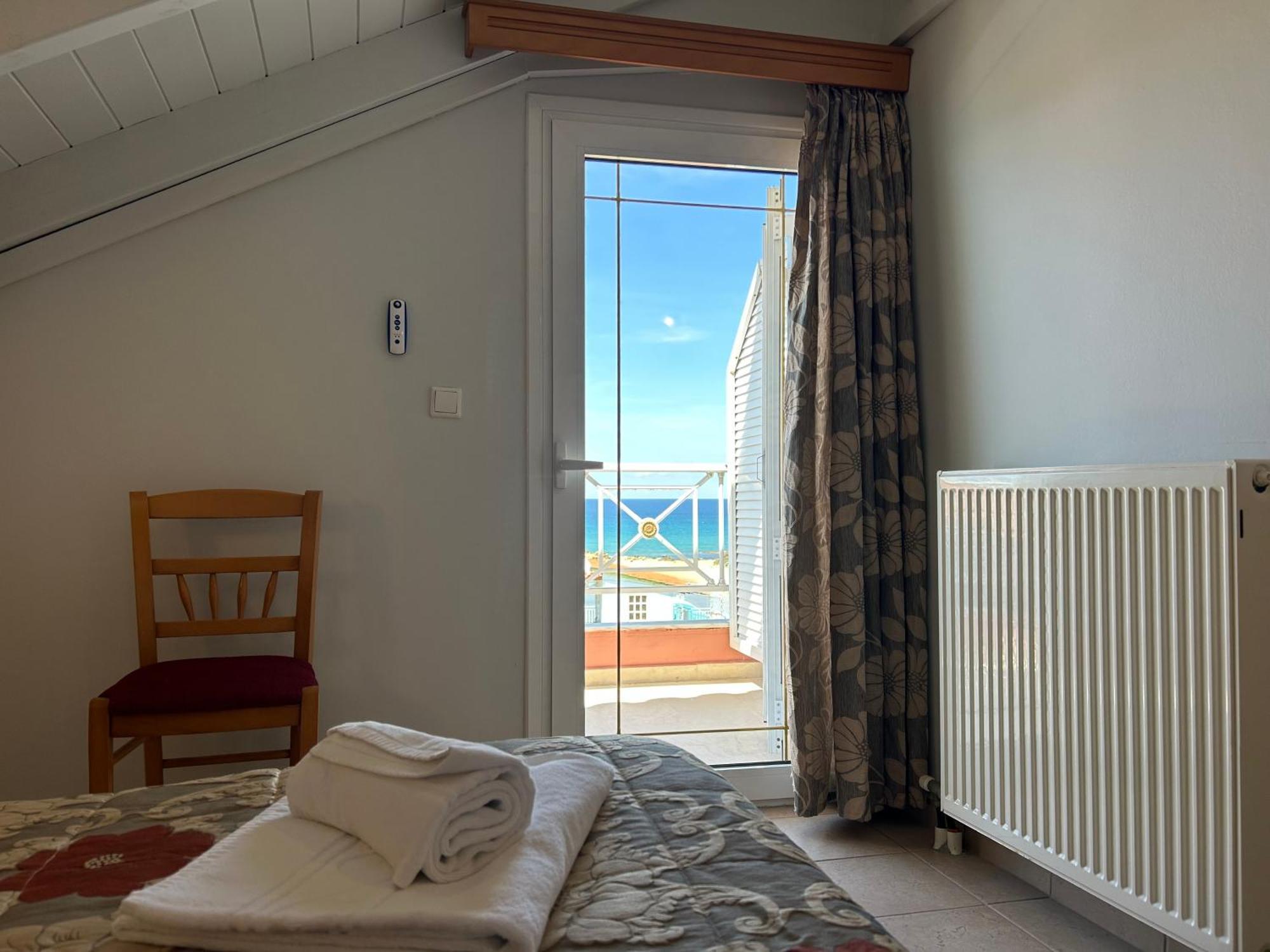 Brati II Beach Hotel Arkoudi Buitenkant foto