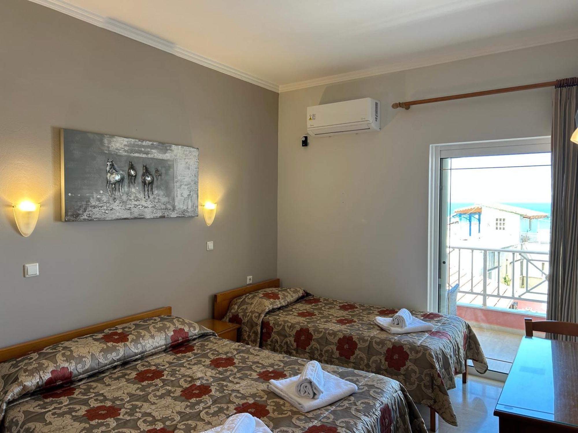 Brati II Beach Hotel Arkoudi Buitenkant foto